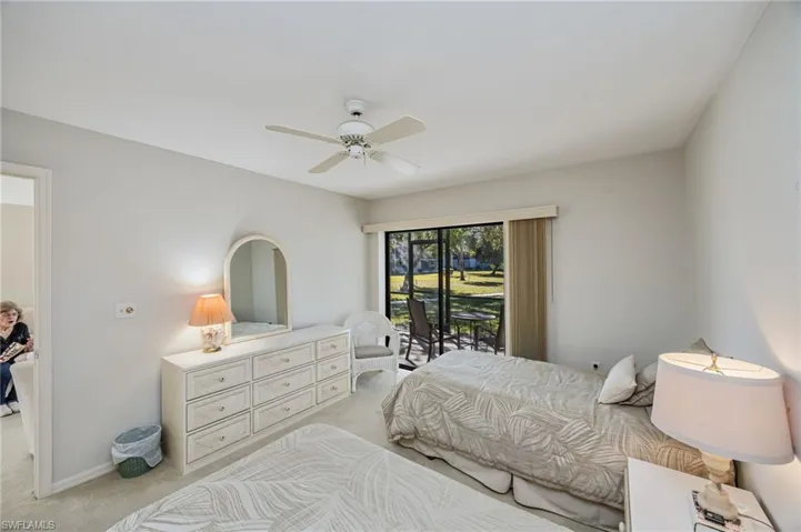 1208  Commonwealth  CIR, Naples, FL 34116