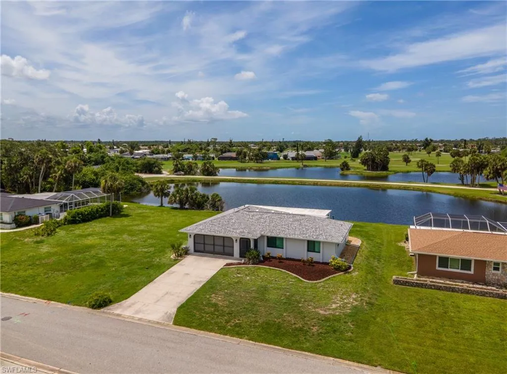 15 Oakland Hills PL, Rotonda West, FL 33947,2025000125