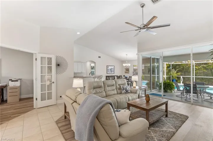 1905 Sw 25th Ter, Cape Coral, Florida 33914
