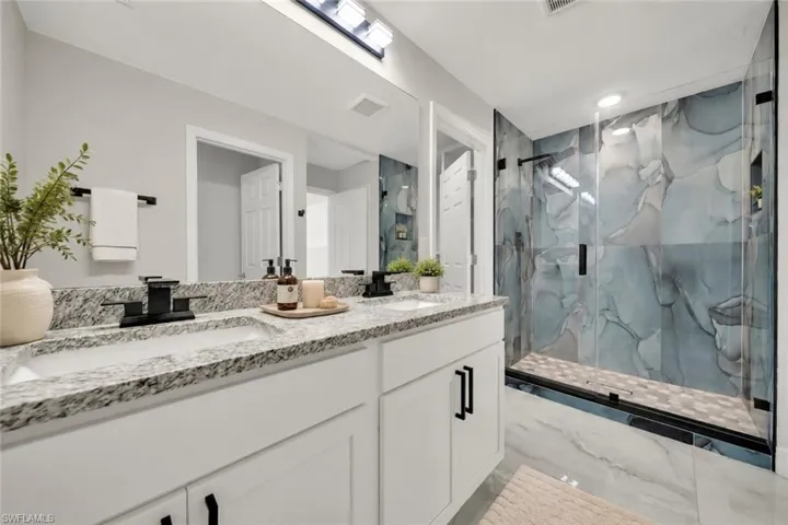 3095 Nw 4th Pl, Cape Coral, Florida 33993