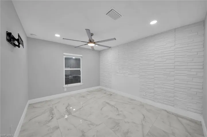 3095 Nw 4th Pl, Cape Coral, Florida 33993
