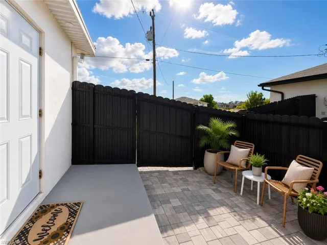 3095 Nw 4th Pl, Cape Coral, Florida 33993