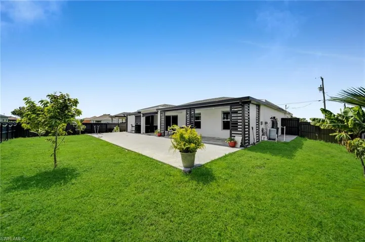 3095 Nw 4th Pl, Cape Coral, Florida 33993