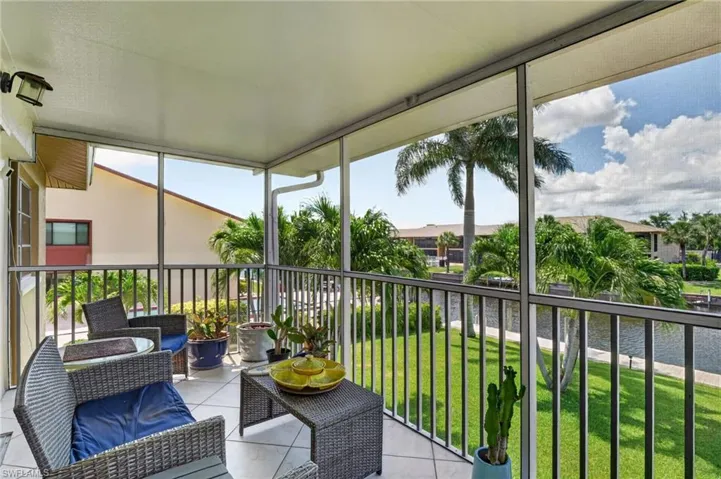 Screened balcony with tile flooring