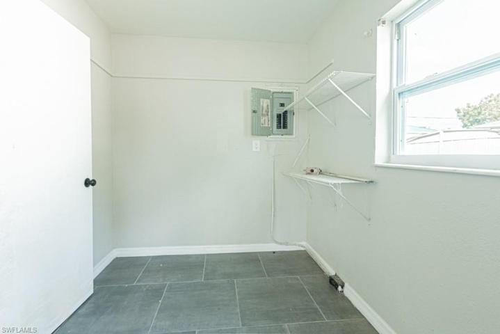 3530 Glenn DR, FORT MYERS FL 33901