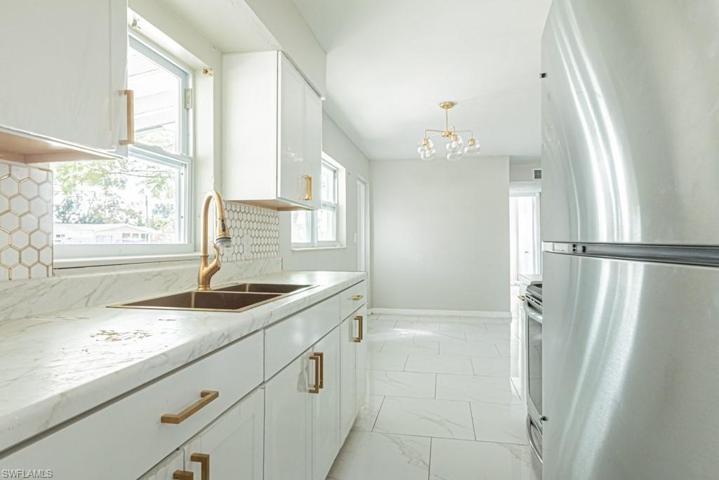 3530 Glenn DR, FORT MYERS FL 33901