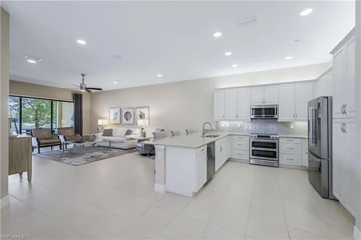 13409  Coronado  DR, Naples, FL 34109
