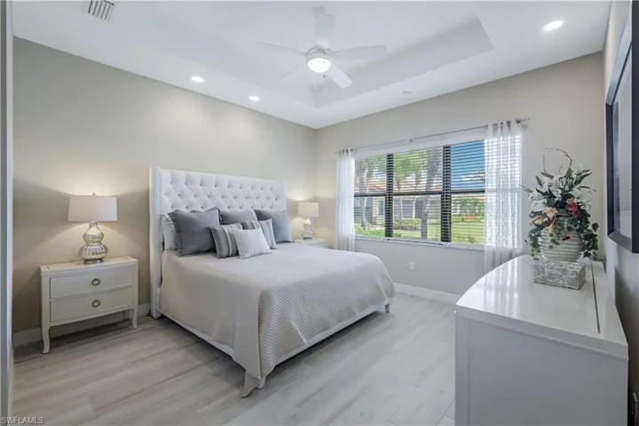 13409  Coronado  DR, Naples, FL 34109