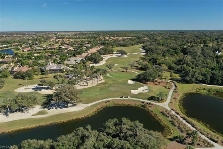 Two 18-hole championship golf courses.  Old Orange designed by Bob Cupp and Whispering Oak designed by Jack Nicklaus.