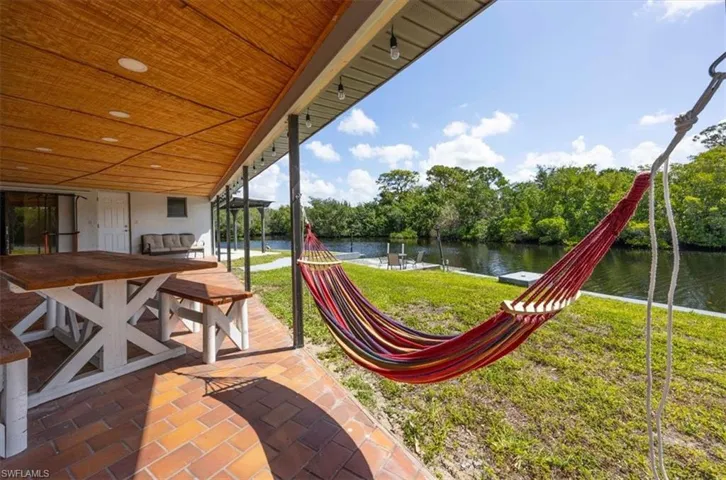 1318  Thompson  ST, North Fort Myers, FL 33903