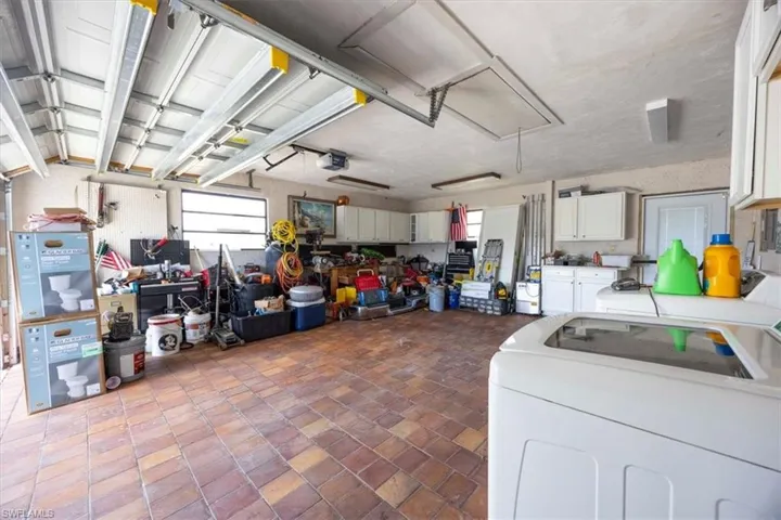 1318  Thompson  ST, North Fort Myers, FL 33903