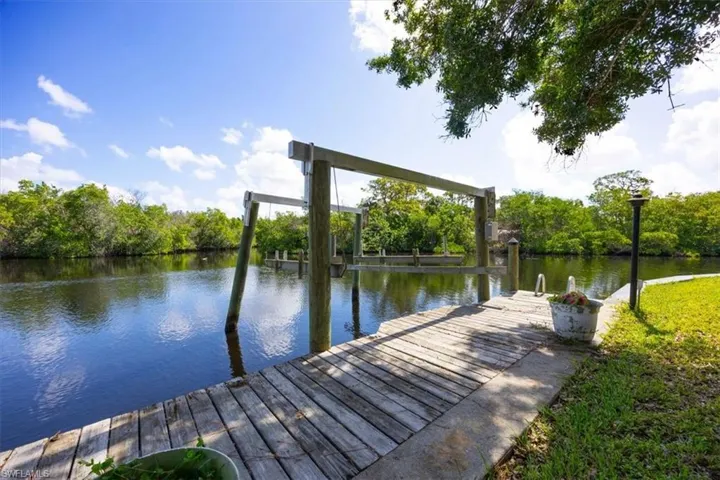 1318  Thompson  ST, North Fort Myers, FL 33903