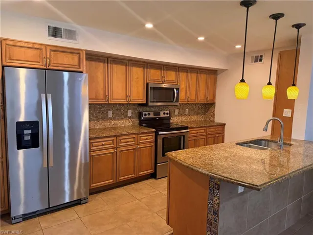 12750  Equestrian  CIR, Fort Myers, FL 33907