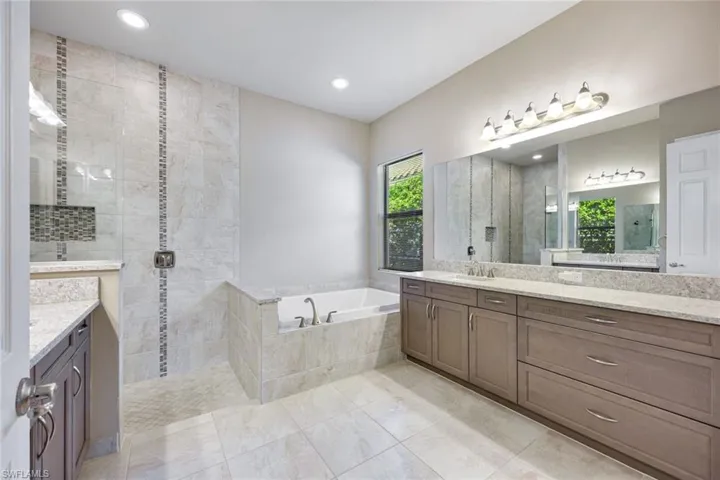 Master Bath Alternative View
