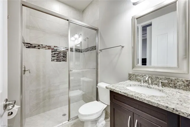 Full En Suite Bathroom with Custom Finishes