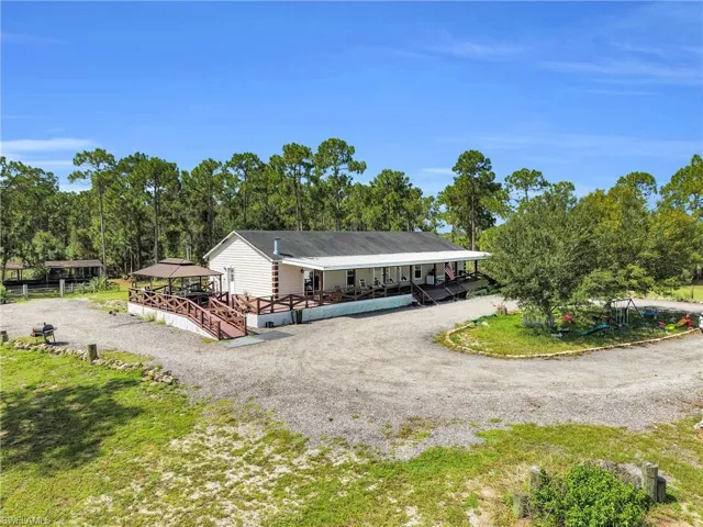 2511 Christopher Ln, Clewiston, Florida 33440