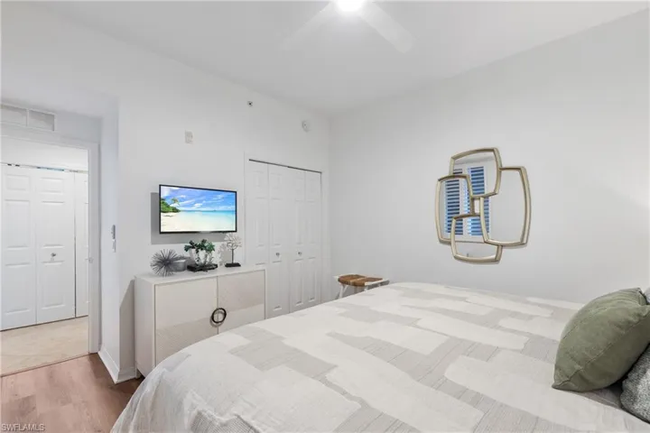 Guest bedroom close to the guest bath and laundry in the hall