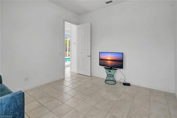 3727  Guadiato  CT, Naples, FL 34109