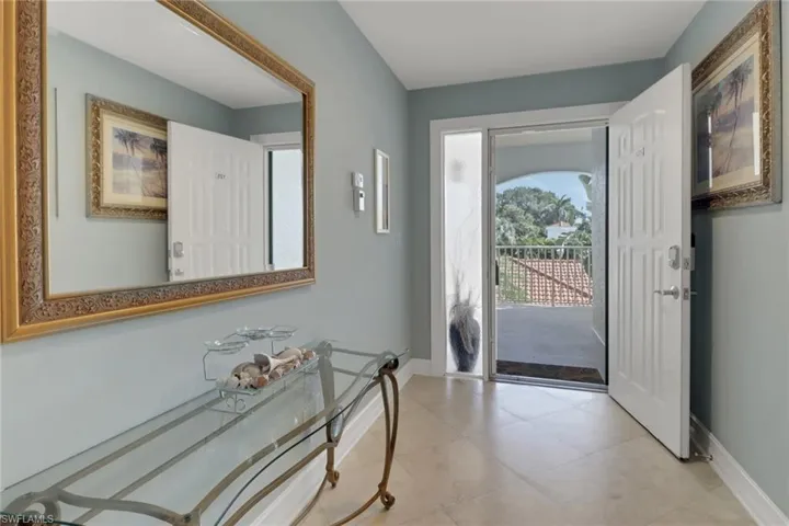 4650  Yacht Harbor  DR, Naples, FL 34112