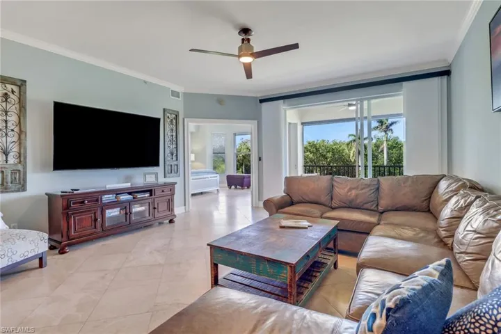 4650  Yacht Harbor  DR, Naples, FL 34112