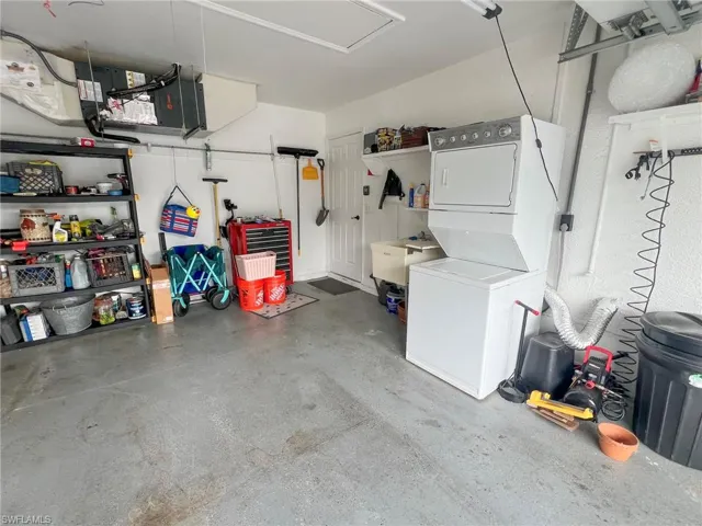 2170 Embarcadero Way, North Fort Myers, Florida 33917