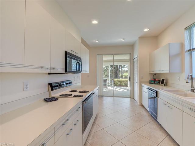 Kitchen has eat-in space and pantry