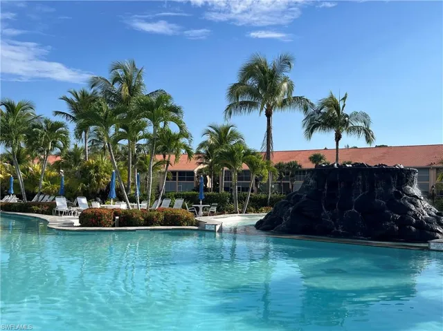 6840  Beach Resort  DR, Naples, FL 34114