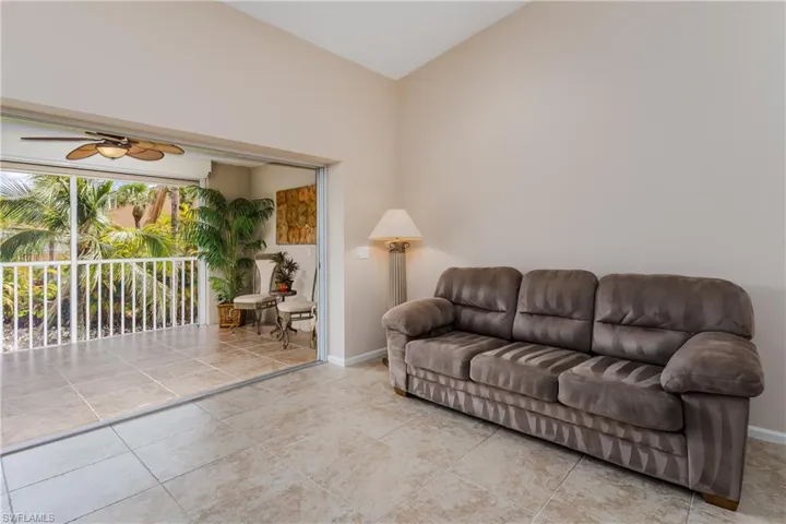 6840  Beach Resort  DR, Naples, FL 34114