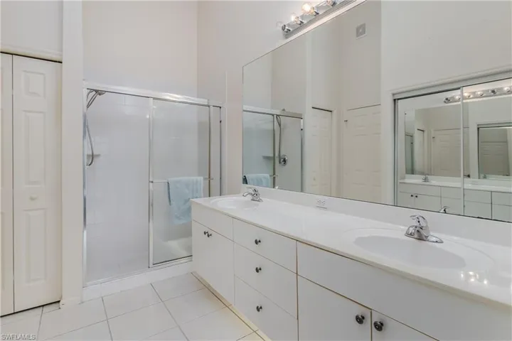 6840  Beach Resort  DR, Naples, FL 34114