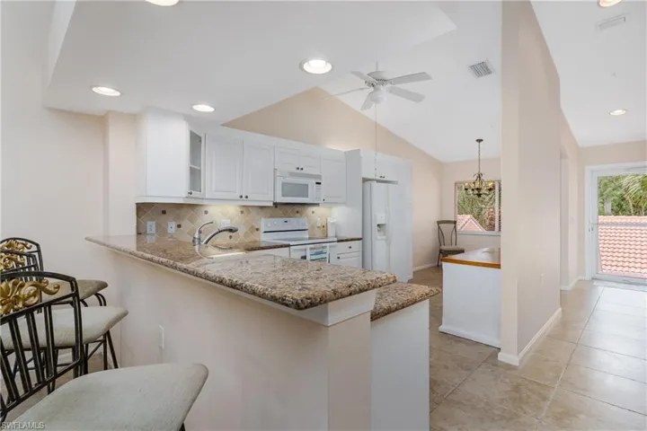 6840  Beach Resort  DR, Naples, FL 34114