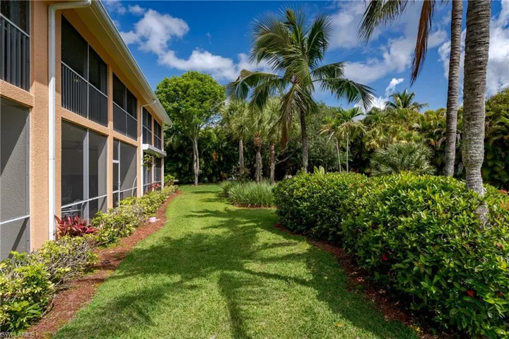 6840  Beach Resort  DR, Naples, FL 34114