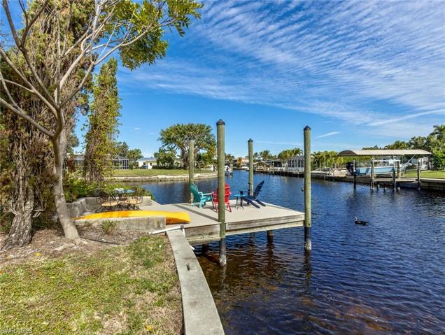 deck with kayak launch