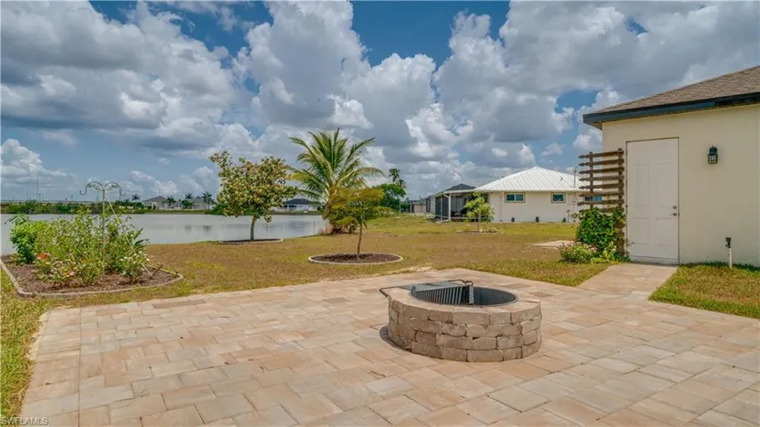 1200 Nw 30th Pl, Cape Coral Fl 33993