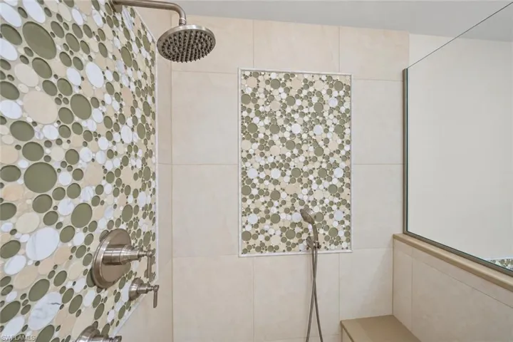 8460 Abbington Cir 1811, Naples, Florida 34108