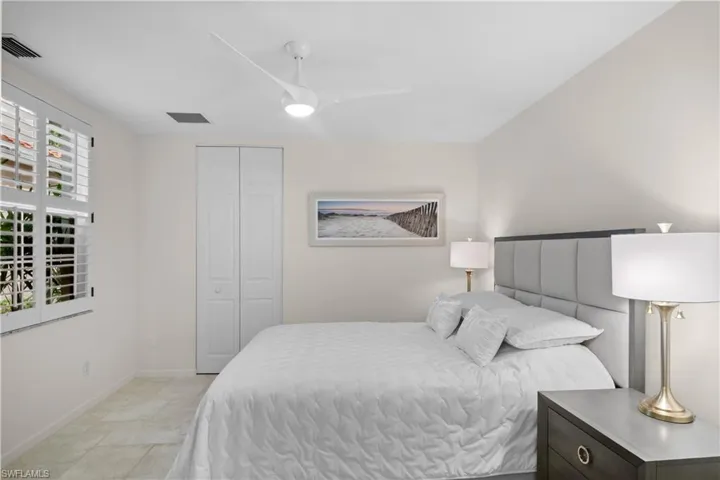 8460 Abbington Cir 1811, Naples, Florida 34108