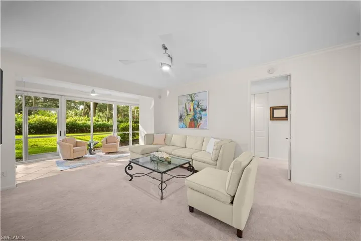 8460 Abbington Cir 1811, Naples, Florida 34108