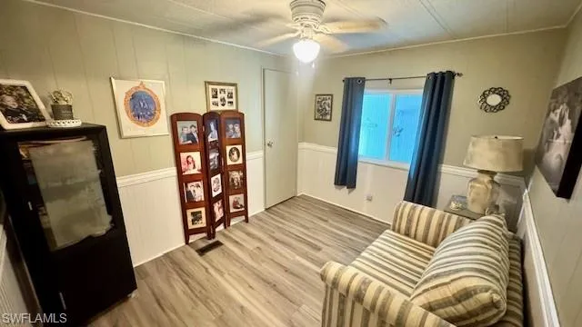 2nd Bedroom wth walk in closet