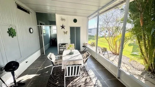 Screen in lanai