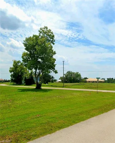 Corner view of the property 17132 Pebblewood Ln Punta Gorda