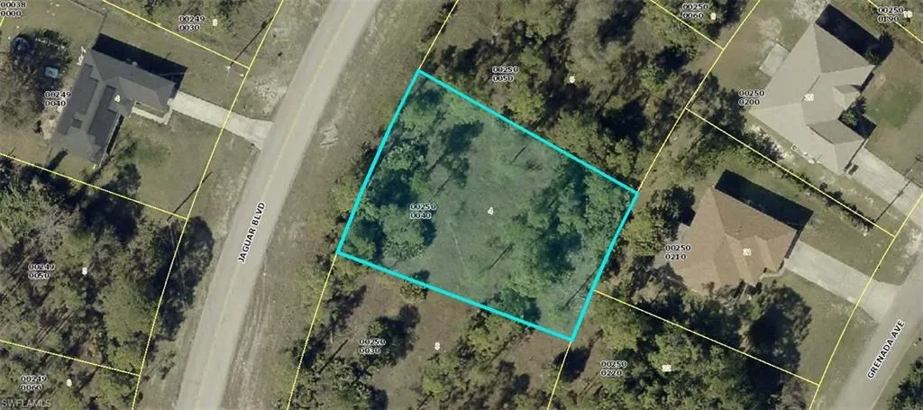 Aerial overview of property's location featuring property boundaries highlighted