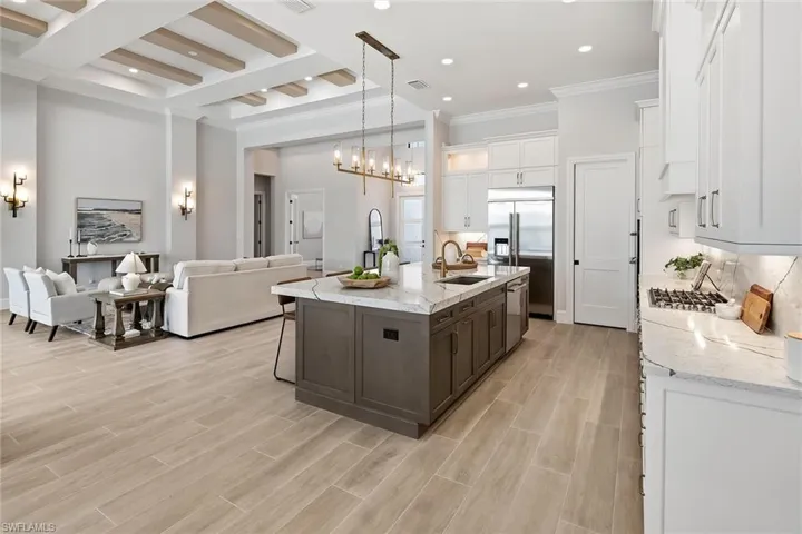 9570 Moonflower Ln, Naples, Florida 34114