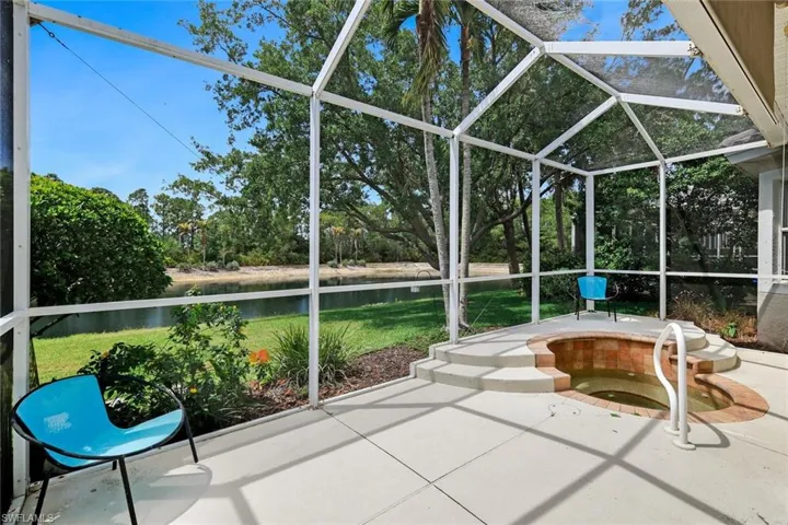 5717 Lago Villaggio Way, Naples, Florida 34104
