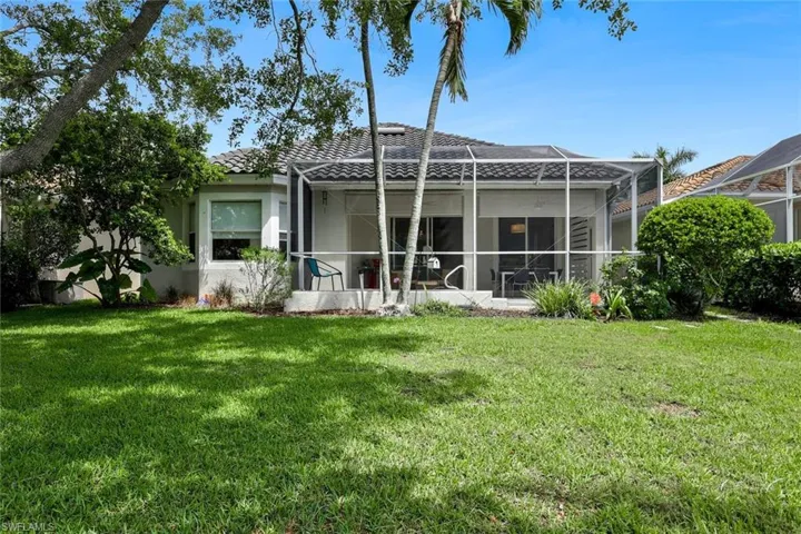 5717 Lago Villaggio Way, Naples, Florida 34104