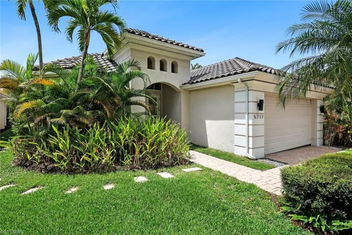 5717 Lago Villaggio Way, Naples, Florida 34104