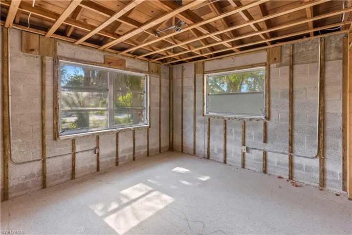 Miscellaneous room featuring a wealth of natural light