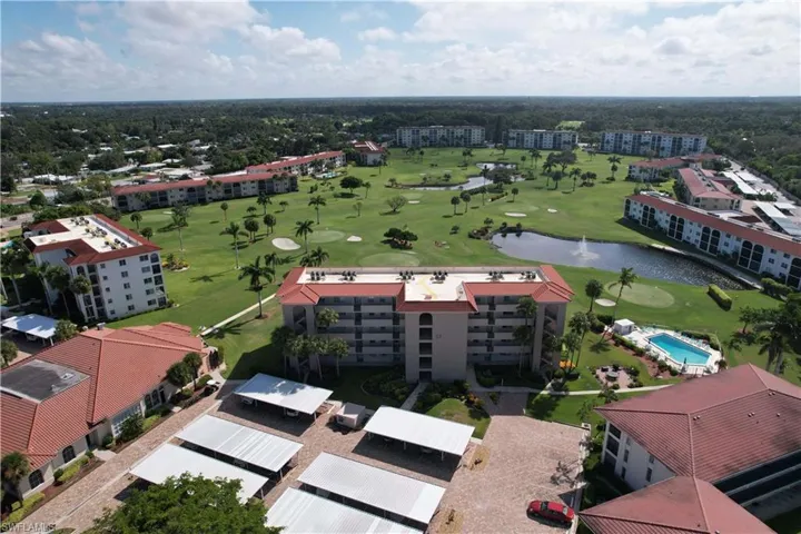 57 High Point Cir W # 405, Naples, Florida 34103