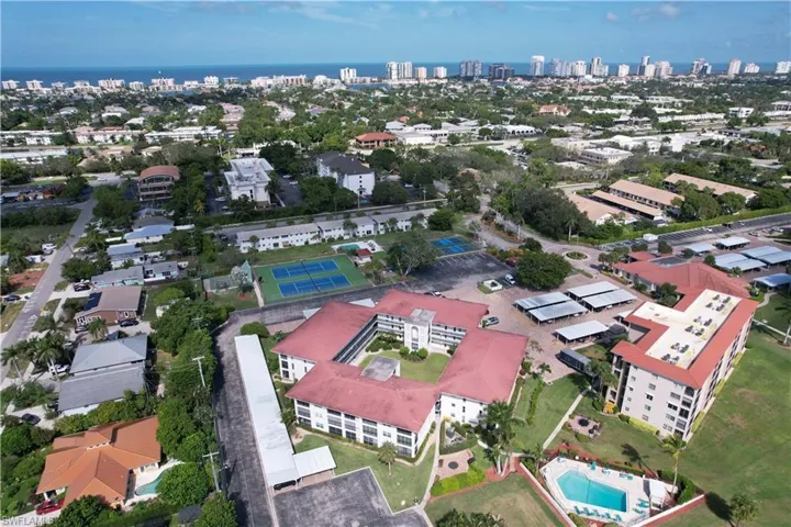57 High Point Cir W # 405, Naples, Florida 34103