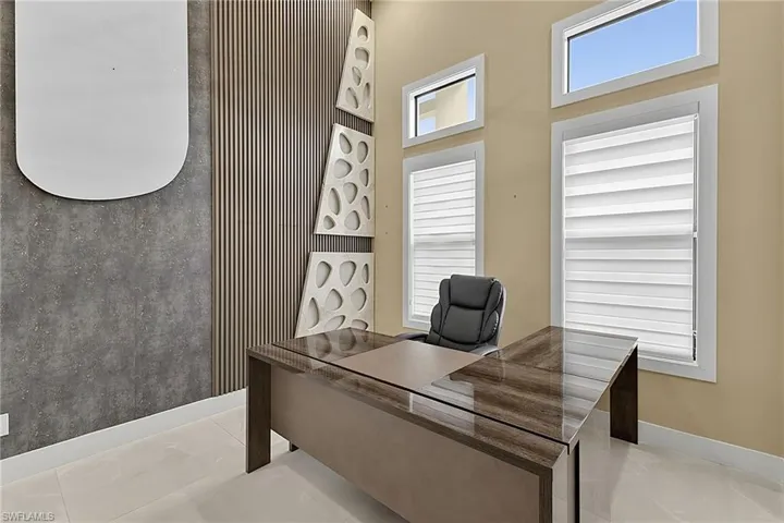455 Se 17th Ave, Cape Coral, Florida 33990
