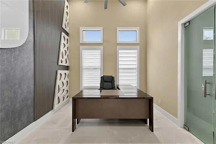 455 Se 17th Ave, Cape Coral, Florida 33990