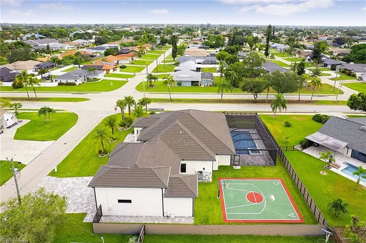 455 Se 17th Ave, Cape Coral, Florida 33990